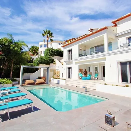 El Olivo - With Stunning Views And Private Pool In